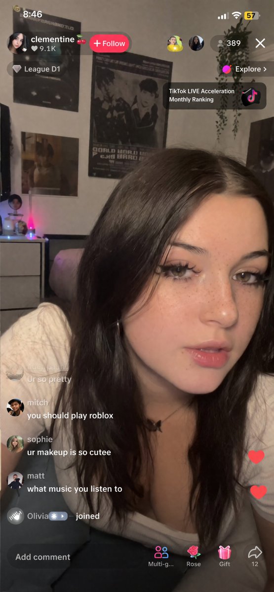 TikTok Streamer UGC Style Prompt preview image