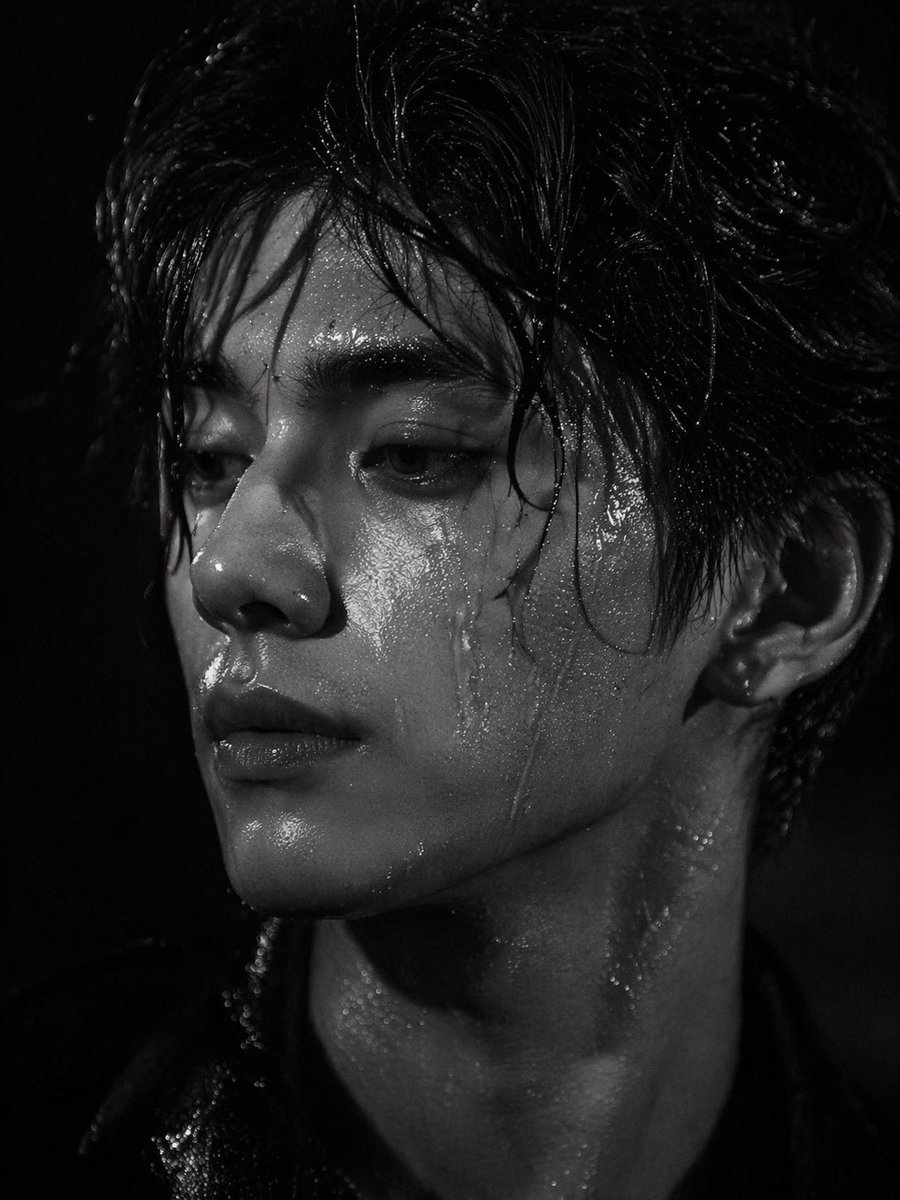 Dramatic Wet Portrait Photography preview image