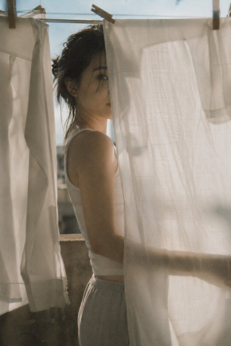 Japanese negative film aesthetic prompt preview image