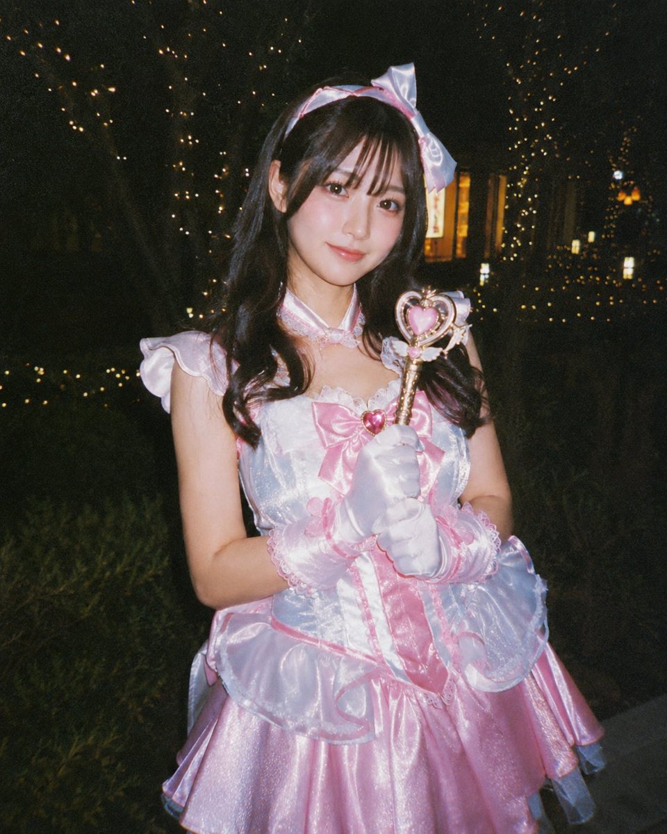 Disposable Camera Magical Girl Cosplay preview image