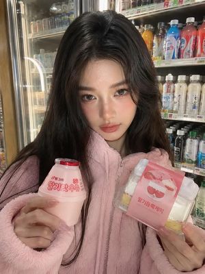 South Korean convenience store portrait preview image